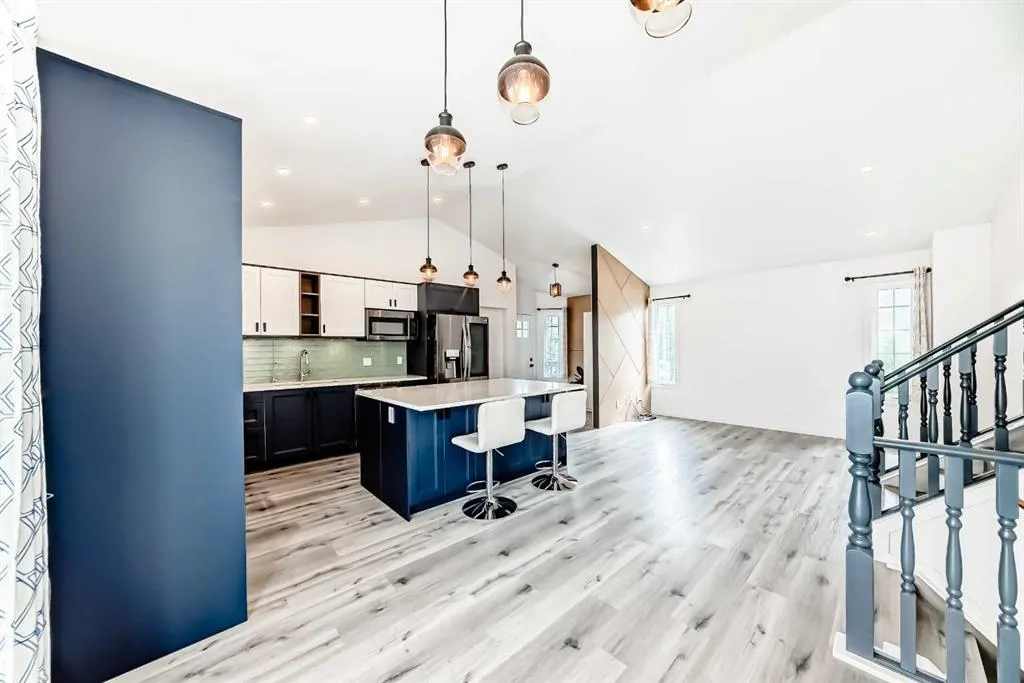 12650 Coventry Hills Way NE