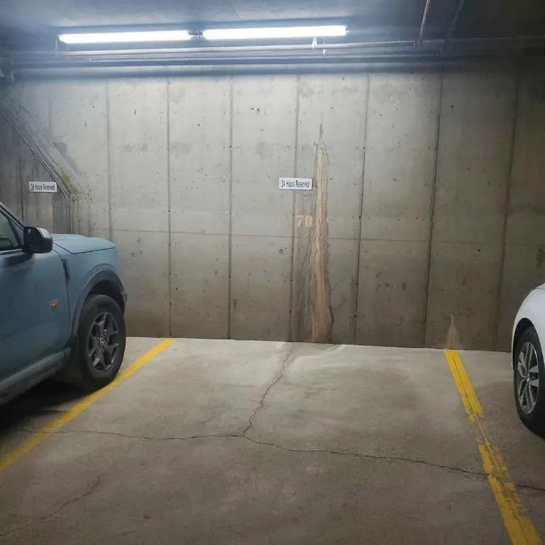 165 Manora Place NE, #222