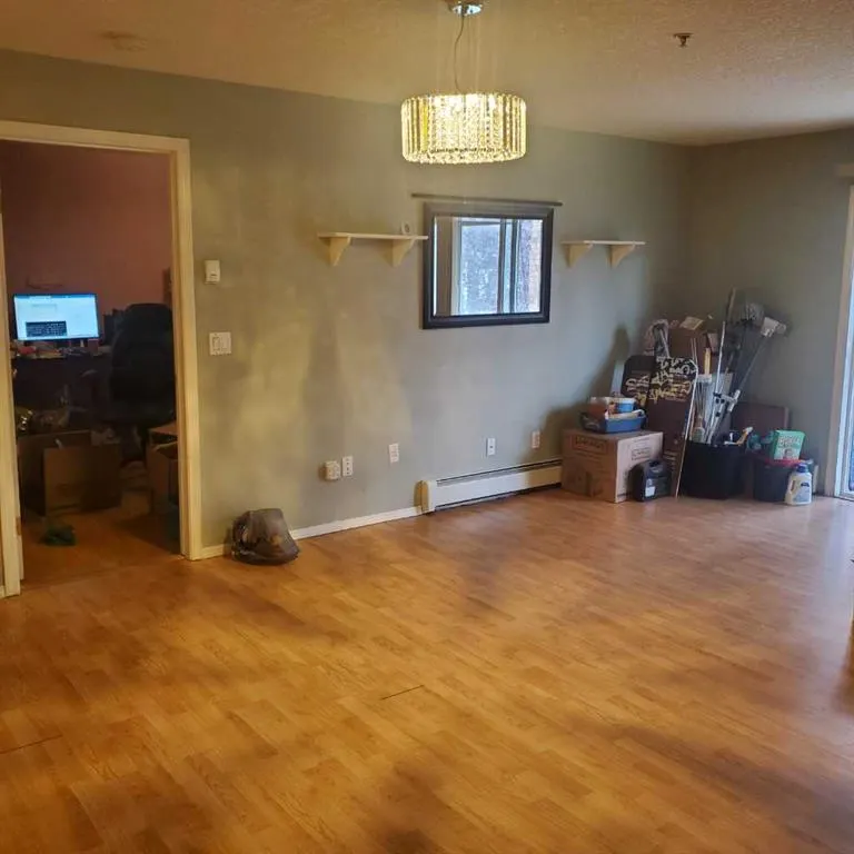 165 Manora Place NE, #222