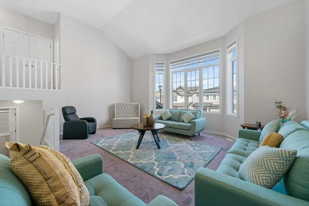 2091 Windbury Crescent SW