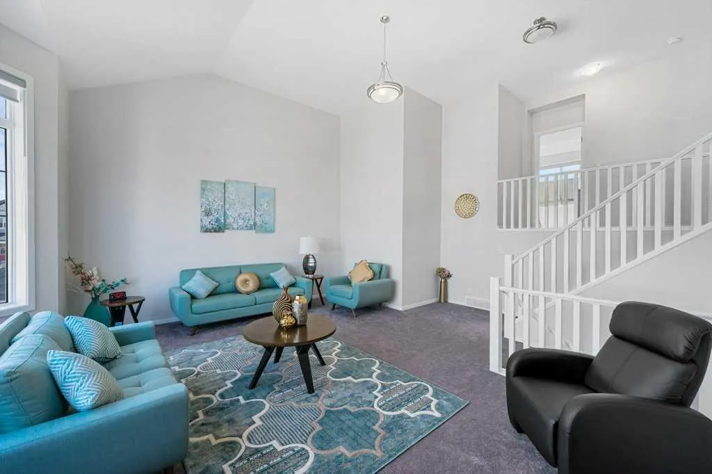 2091 Windbury Crescent SW