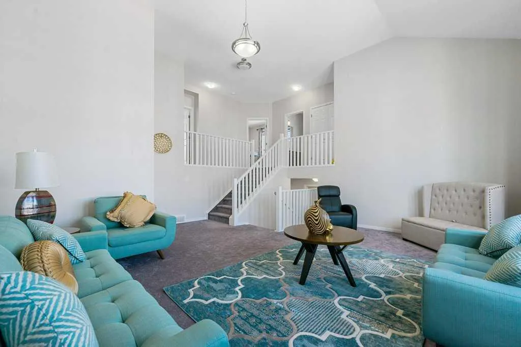 2091 Windbury Crescent SW