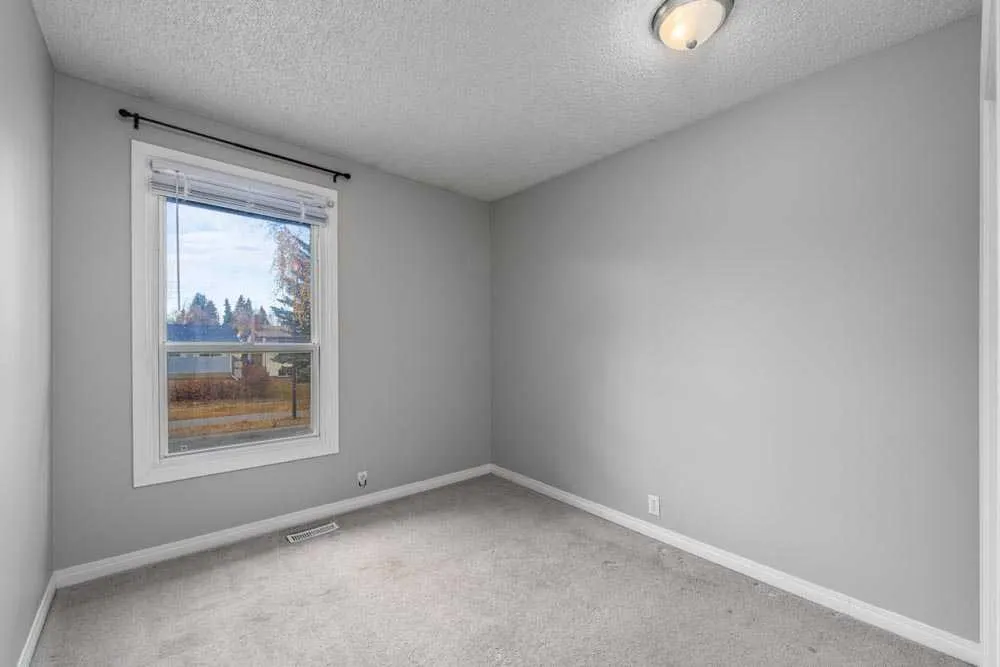 3200 60 Street NE, #4