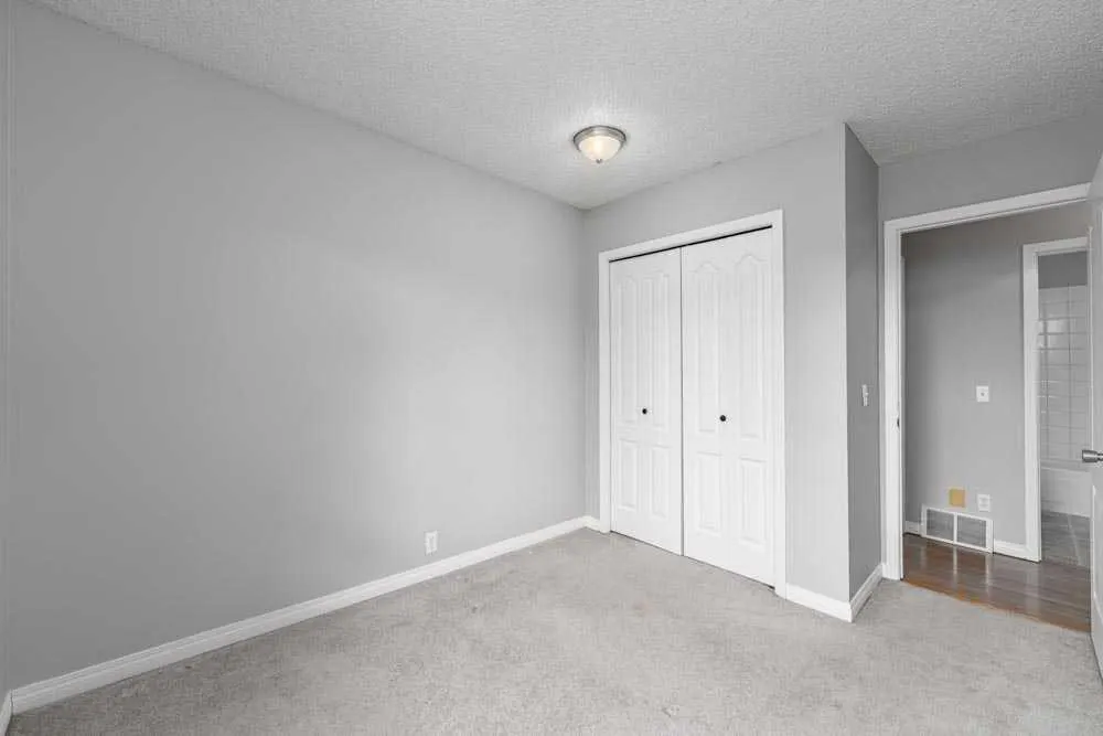 3200 60 Street NE, #4