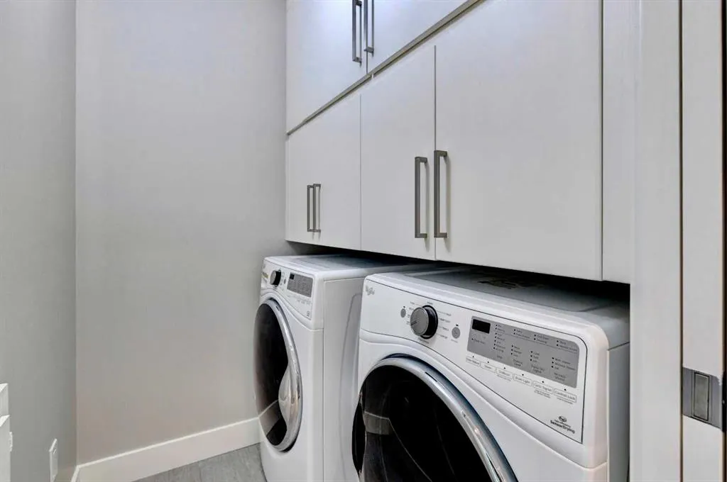 2717 17 Street SW, #208