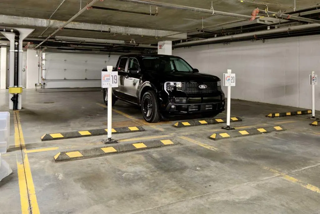 2717 17 Street SW, #208