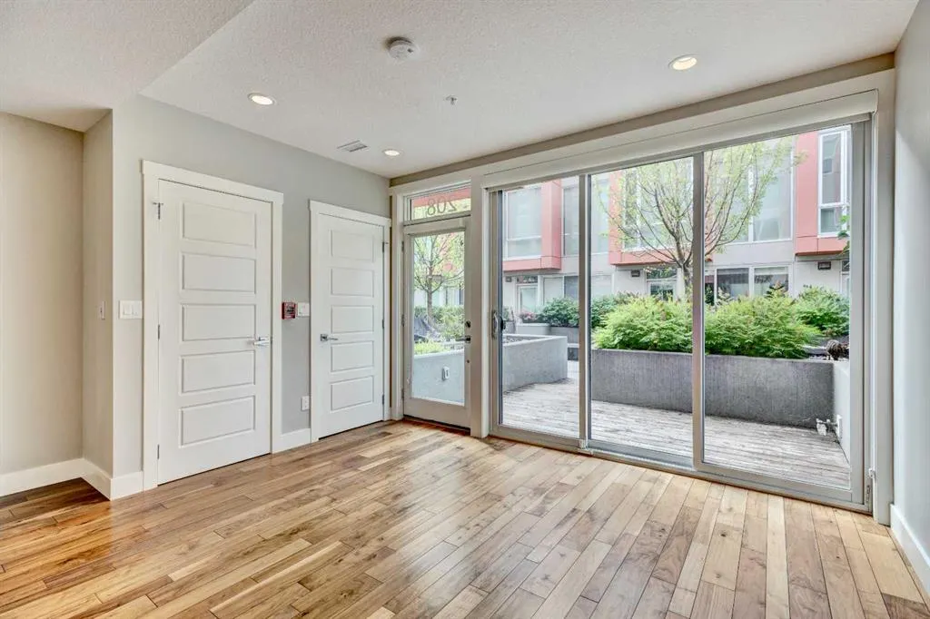 2717 17 Street SW, #208