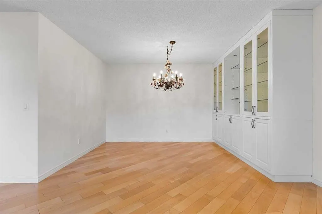 2144 Paliswood Road SW, #206