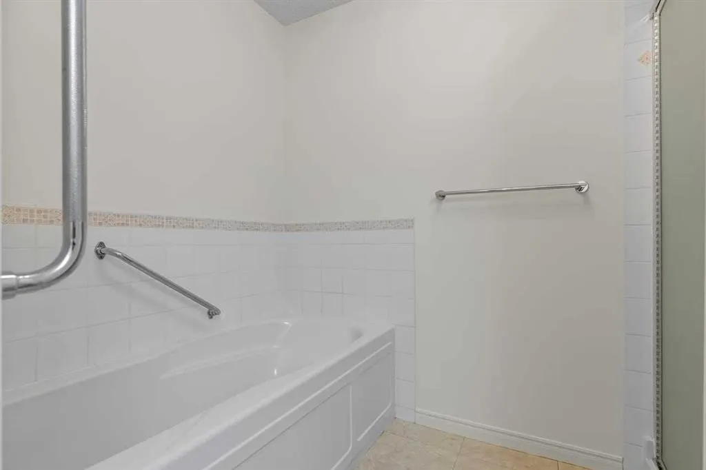 2144 Paliswood Road SW, #206