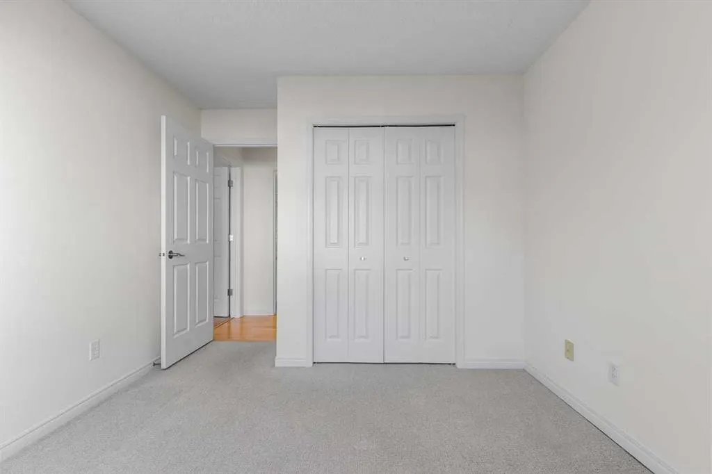 2144 Paliswood Road SW, #206