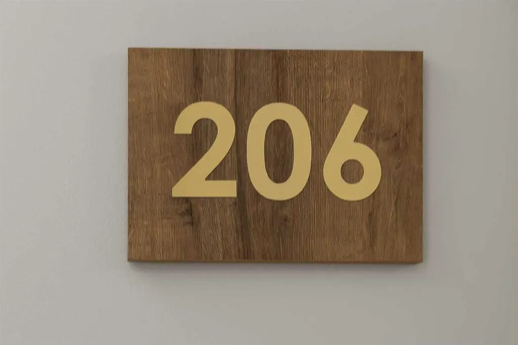 2144 Paliswood Road SW, #206