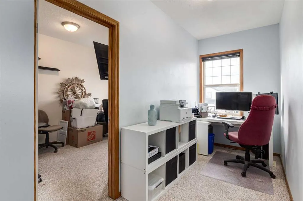 191 Panamount Heights NW