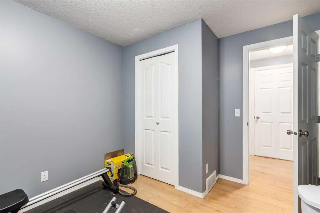 191 Panamount Heights NW