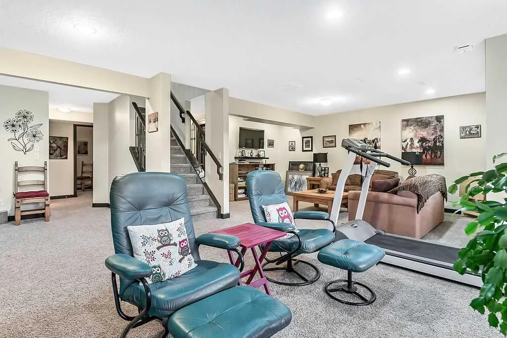 263 Willow Ridge Manor SW