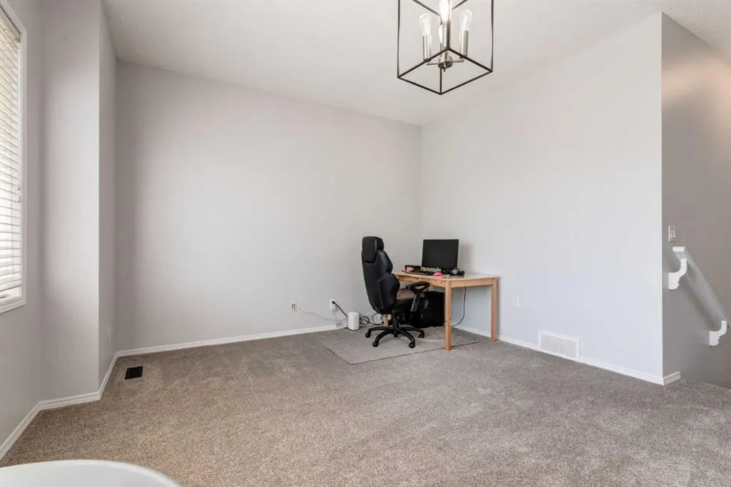 90 Tuscany Springs Hill NW