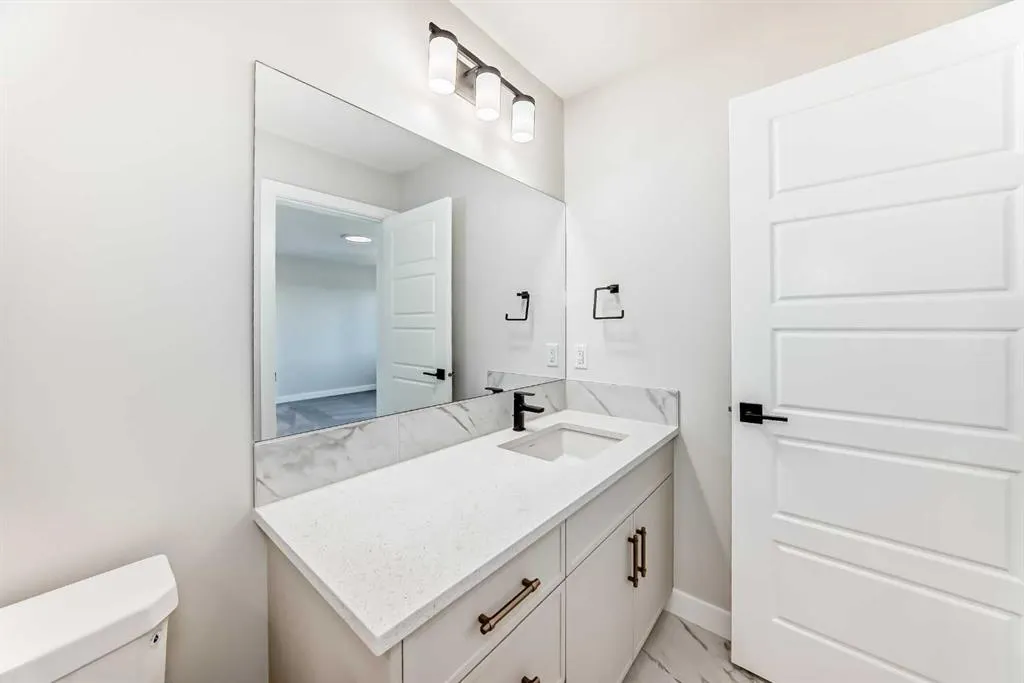 1001 Reynolds Crescent SW