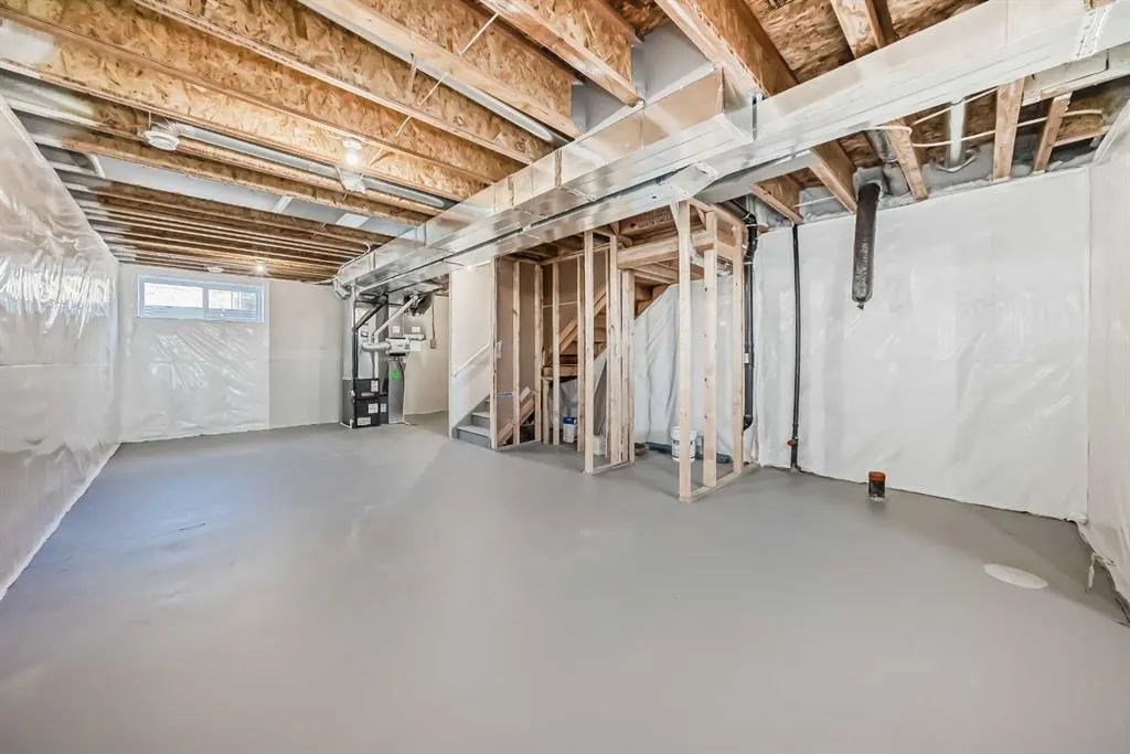 1001 Reynolds Crescent SW