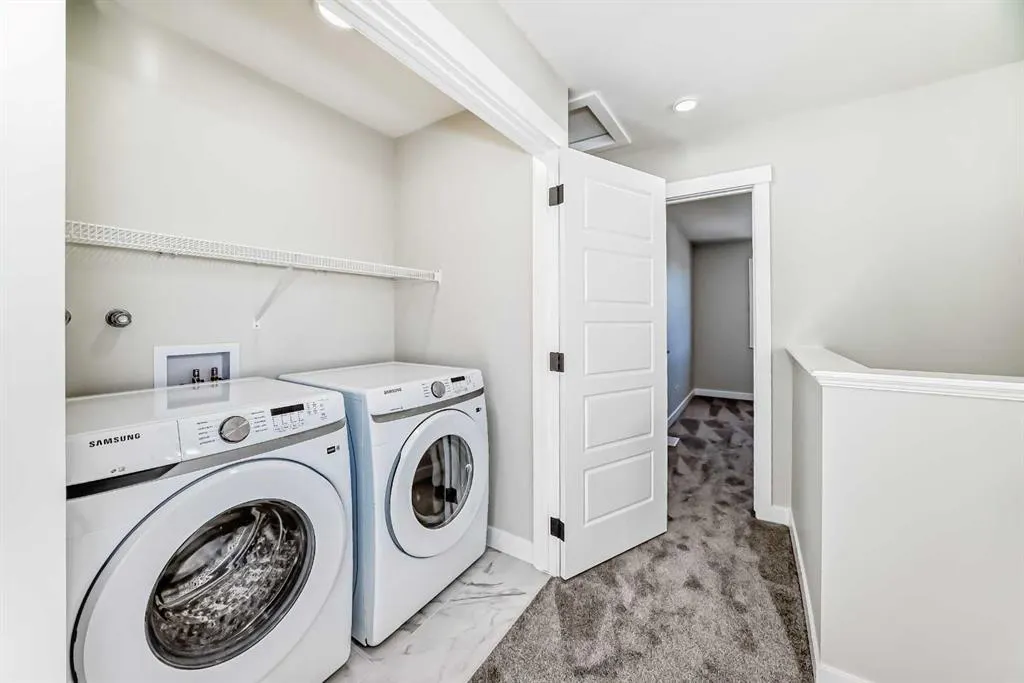 1001 Reynolds Crescent SW