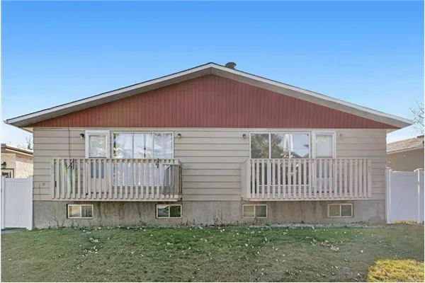 53,55 Dovercliffe Way SE