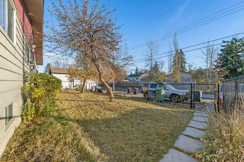 53,55 Dovercliffe Way SE