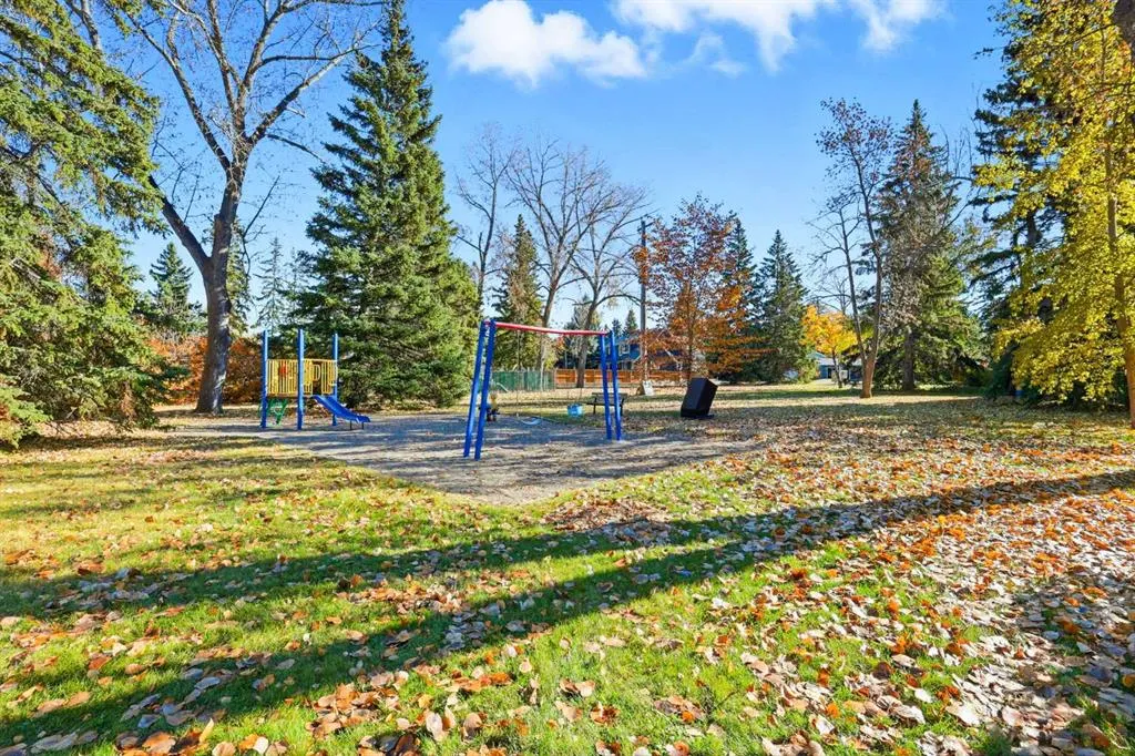 723 Willamette Drive SE