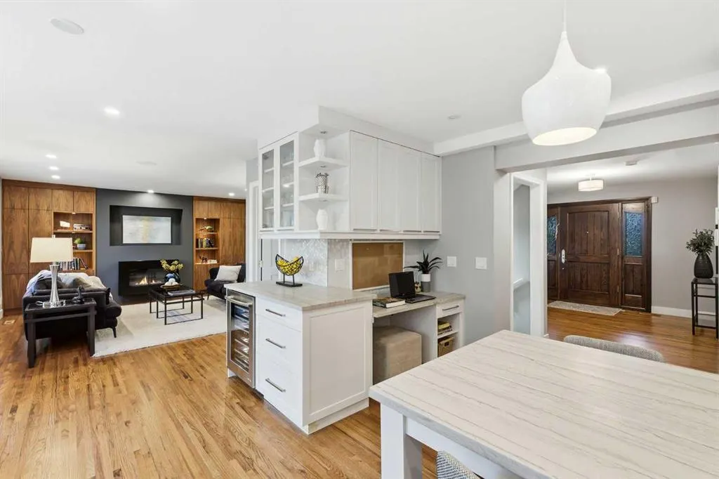 723 Willamette Drive SE