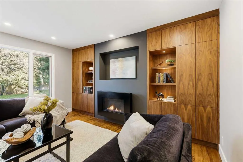 723 Willamette Drive SE