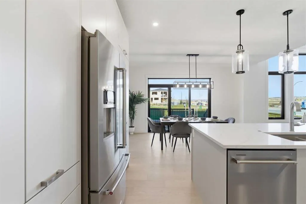 11 Rowmont Gardens NW