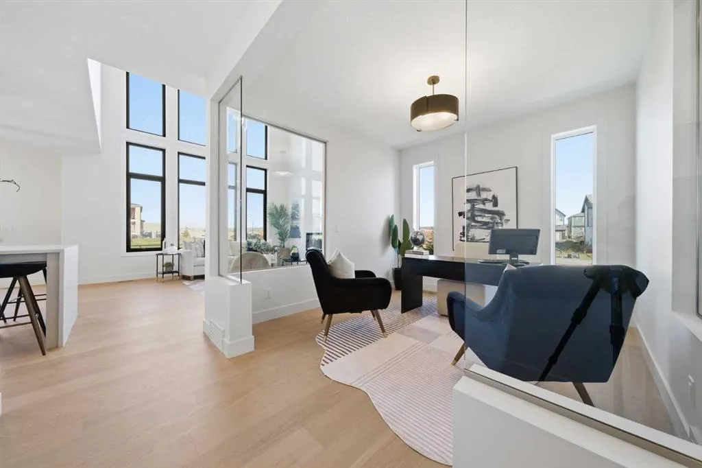 11 Rowmont Gardens NW