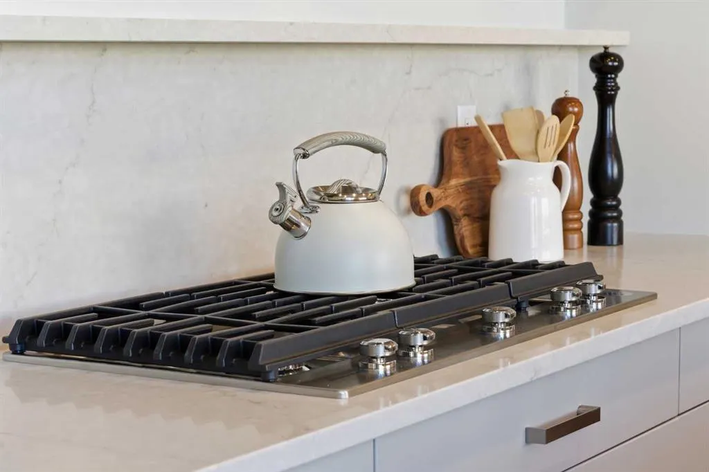 11 Rowmont Gardens NW