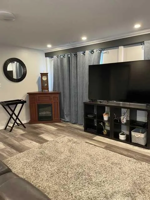 11409 103 Street Street