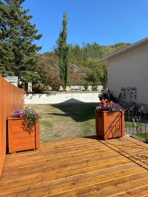 11409 103 Street Street