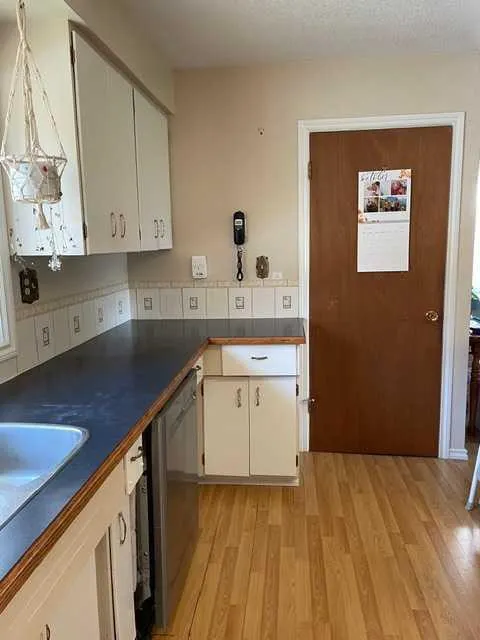 11409 103 Street Street