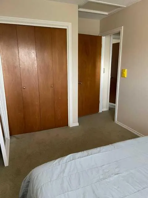 11409 103 Street Street