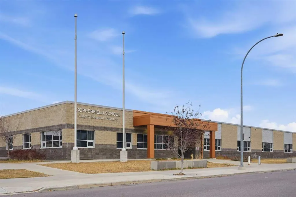 196 Copperstone Terrace SE