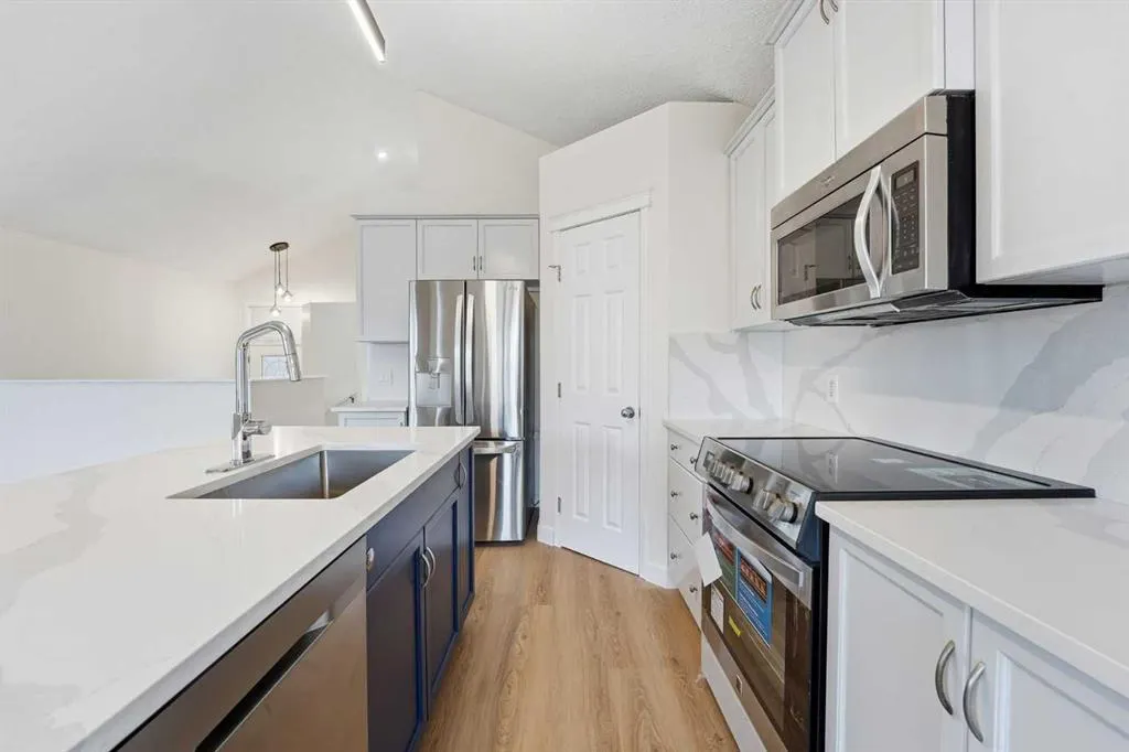 196 Copperstone Terrace SE