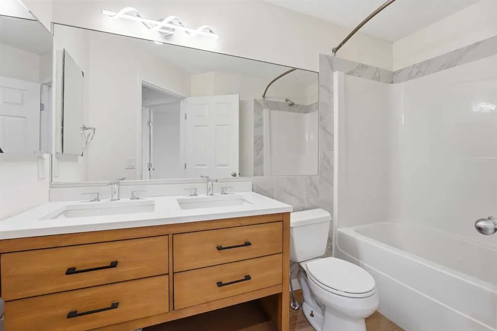 196 Copperstone Terrace SE