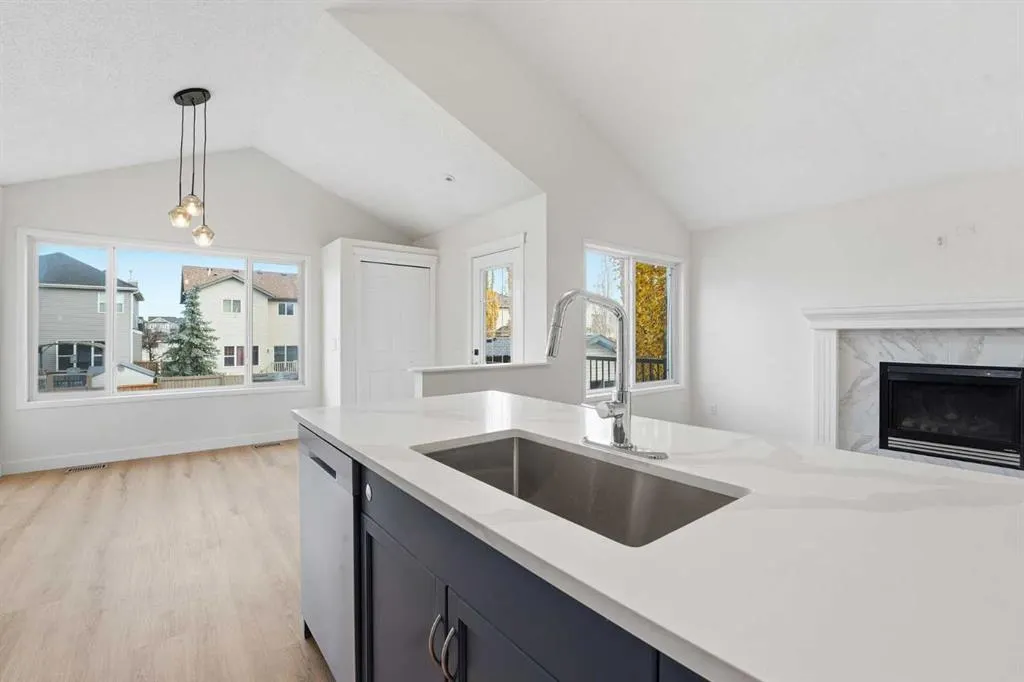 196 Copperstone Terrace SE