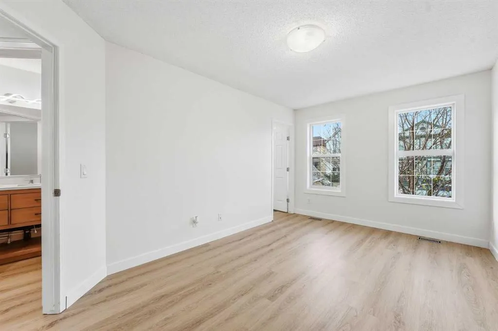 196 Copperstone Terrace SE