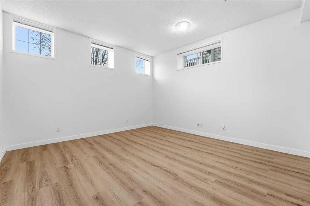 196 Copperstone Terrace SE