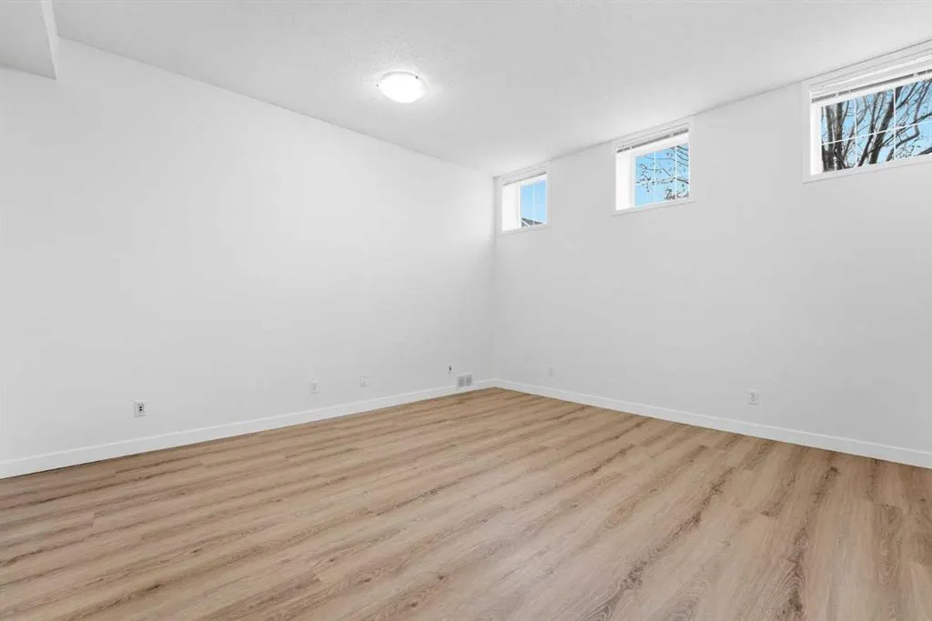 196 Copperstone Terrace SE