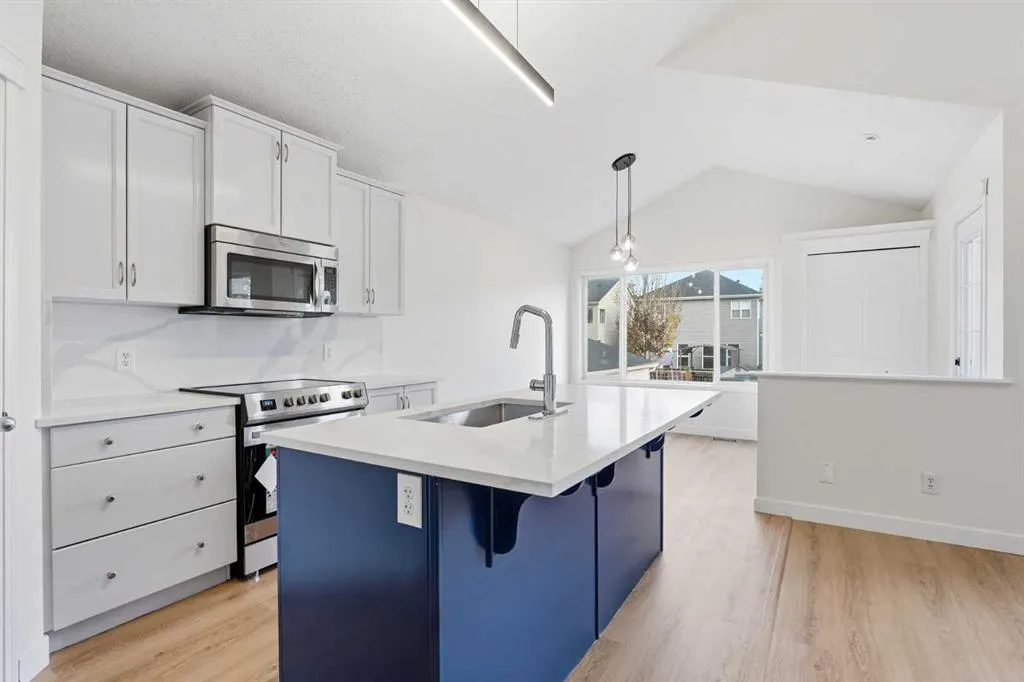 196 Copperstone Terrace SE