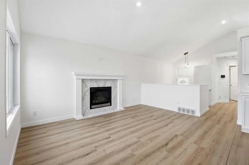 196 Copperstone Terrace SE