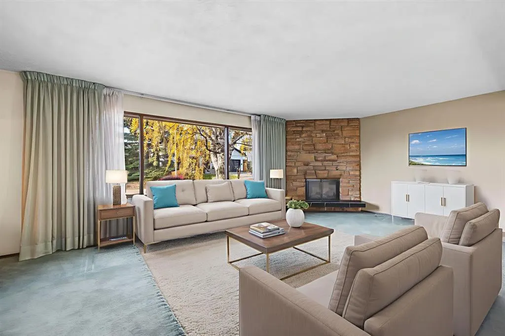 3375 Breton Close NW