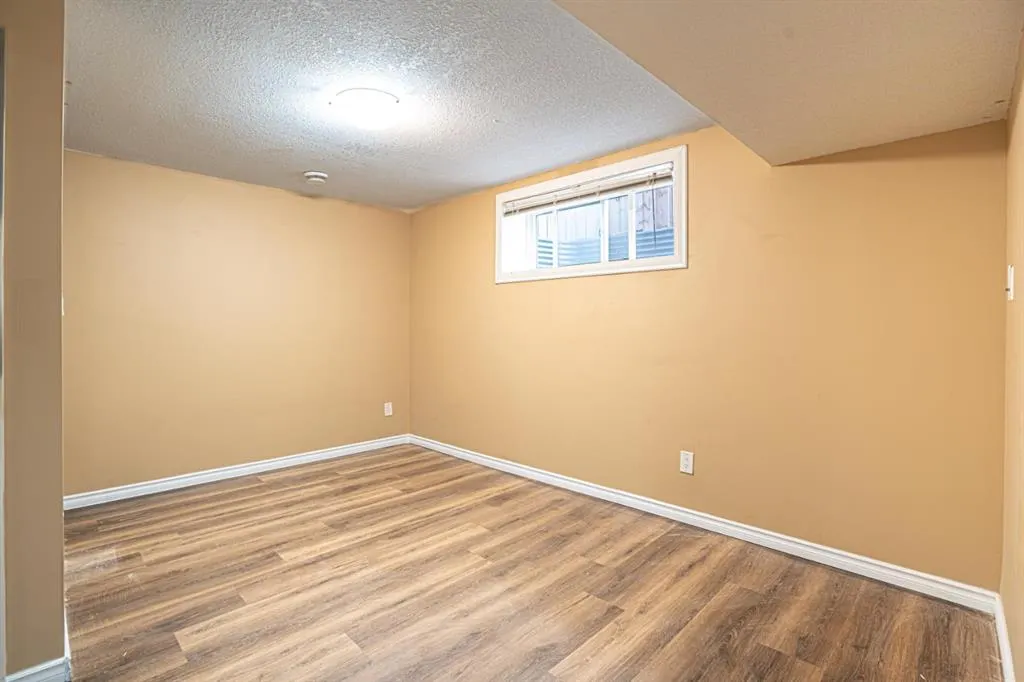 269 Skyview Shores Manor NE