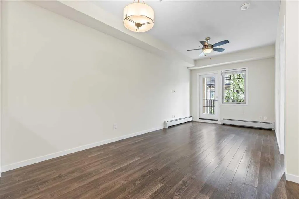 10 Mahogany Mews SE, #218