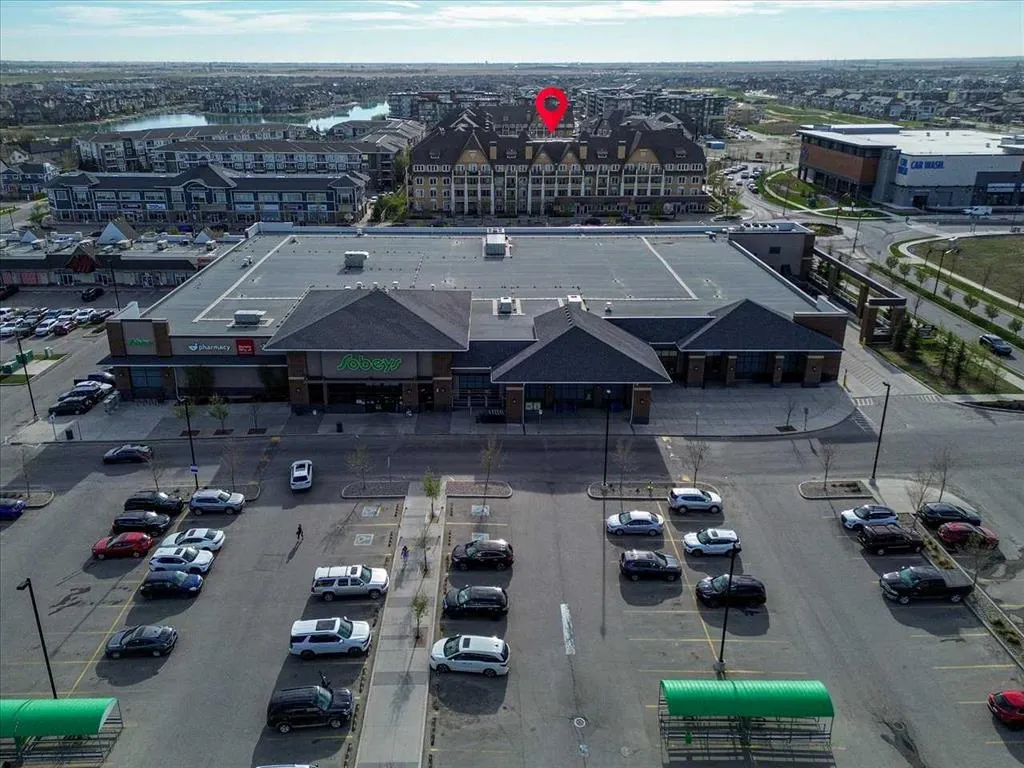 10 Mahogany Mews SE, #218