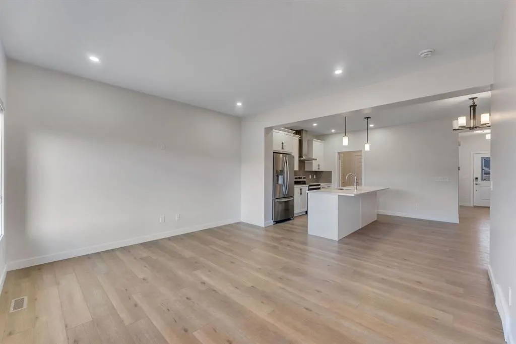 1489 Bayview Point SW