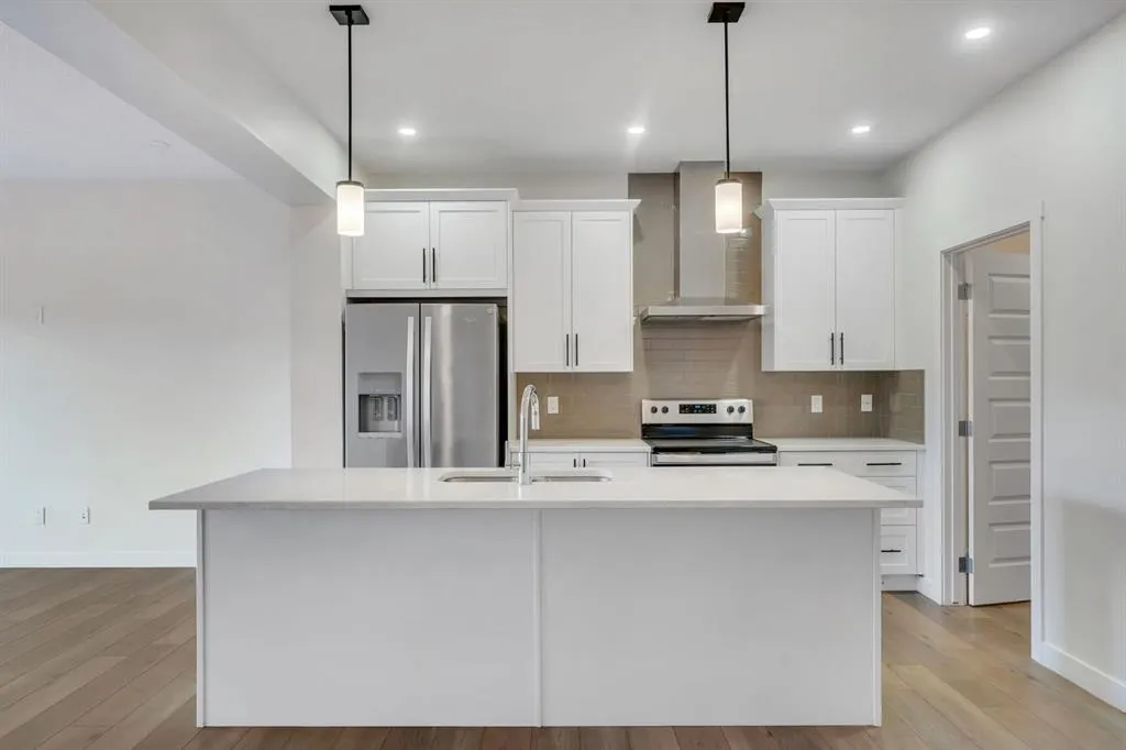 1489 Bayview Point SW