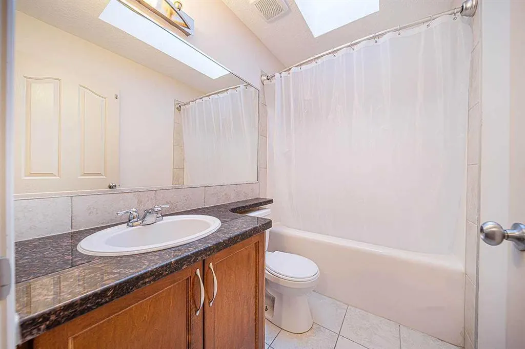 22 Royal Birch Way NW